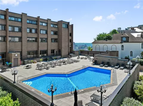 1000 Grandview Ave #802, Pittsburgh, PA 15211