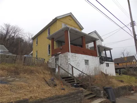 523 Delaware Ave, Glassport, PA 15045