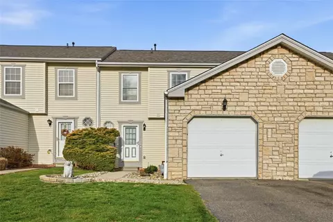 3304 Timberglen Dr, Imperial, PA 15126