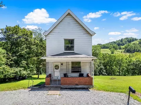 198 Penn Adamsburg Rd, Jeannette, PA 15644