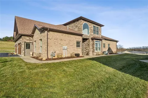 1222 Bellfield Ct, Greensburg, PA 15601