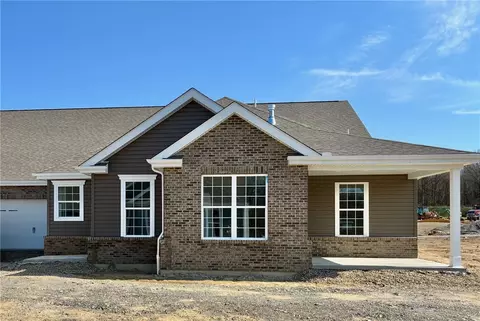109 Independence Dr #108C, Cabot, PA 16023