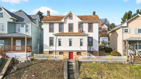 422 W 7th Ave, Tarentum, PA 15084