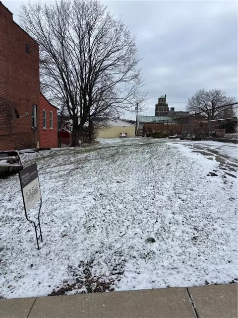 54 E Walnut St, Washington, PA 15301