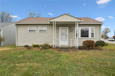 10885 Carlson Dr, Irwin, PA 15642