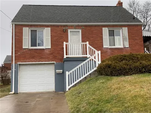 2660 Glenny Ln, West Mifflin, PA 15122