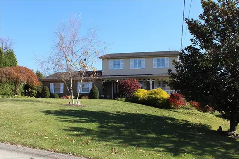 13 Buena Vista Dr, Delmont, PA 15626