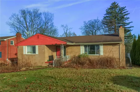 137 S Patton Dr, Coraopolis, PA 15108