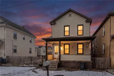 279 Boyleston St, Ambridge, PA 15003