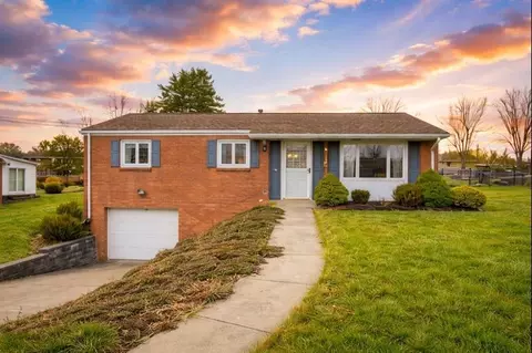 236 Locust Ave, Houston, PA 15342