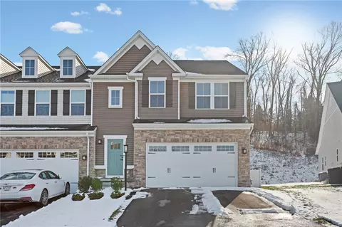 216 Dana Dr, Sewickley, PA 15143