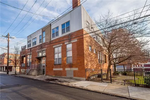 1536 Colwell St #4, Pittsburgh, PA 15219