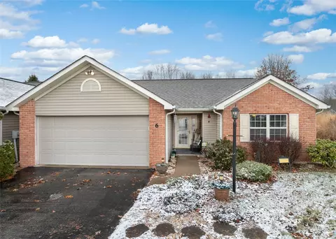6 Medinah Ct, Greensburg, PA 15601