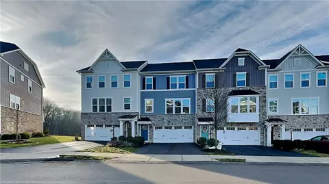 114 Curtis Ct, Pittsburgh, PA 15237