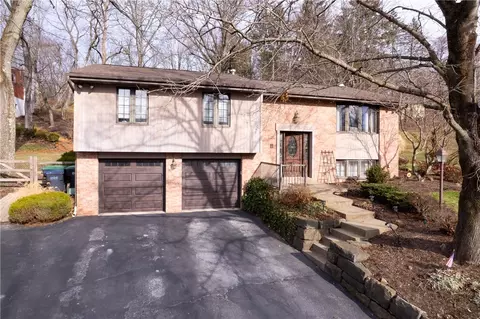 295 Twin Oaks Dr, Wexford, PA 15090