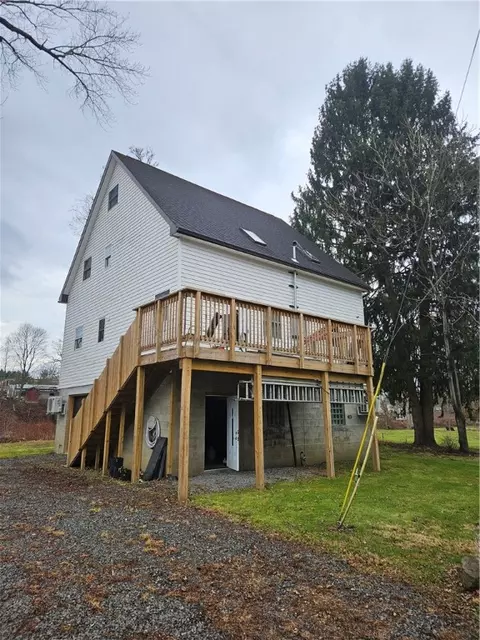 133 Mckim Way, Ellwood City, PA 16117
