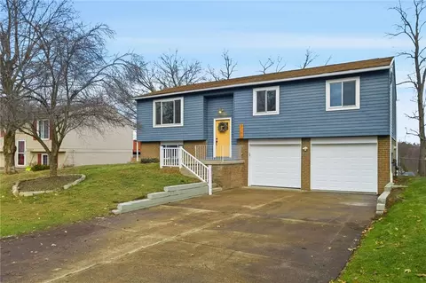 2289 Chapparal Dr, Pittsburgh, PA 15239