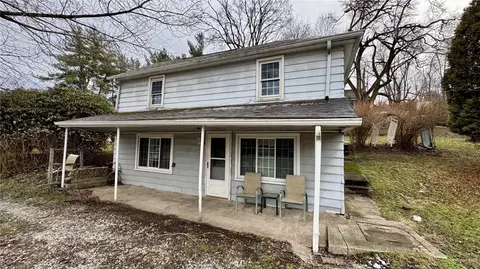 1437 Crawford St, Imperial, PA 15126