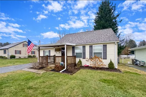 166 Junior St, Hopwood, PA 15445