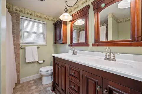 Bath - 7 Dover Rd, Irwin, PA 15642 photo 1 of 2