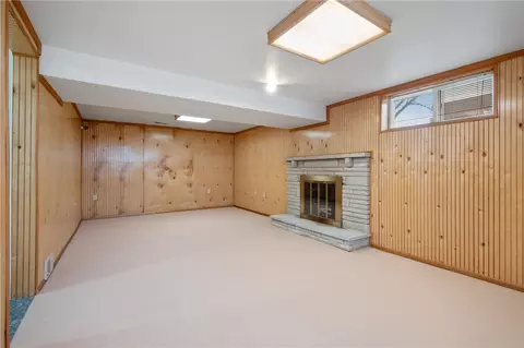 Living - 7 Dover Rd, Irwin, PA 15642 photo 5 of 5