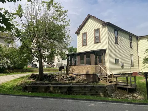 4974 Williamsport Rd, Elizabeth, PA 15037