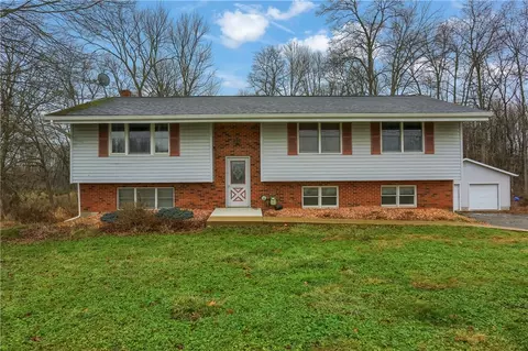 3305 State Rd, New Castle, PA 16105
