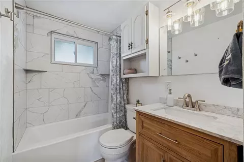 Bath - 13723 Ormsby, Irwin, PA 15642 photo 1 of 2