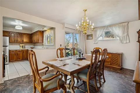 Dining - 13723 Ormsby, Irwin, PA 15642 photo 2 of 2