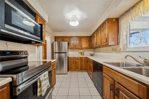 Kitchen - 13723 Ormsby, Irwin, PA 15642 photo 1 of 2