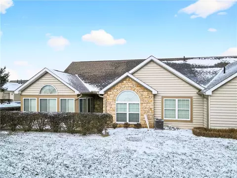 1723 Heather Heights Dr, Crescent, PA 15046
