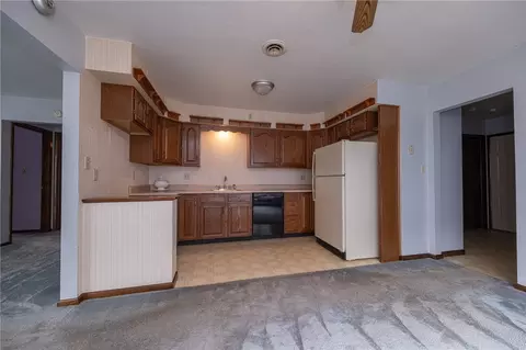 Kitchen - 221-227 Spring St, Harwick, PA 15049 photo 1 of 3