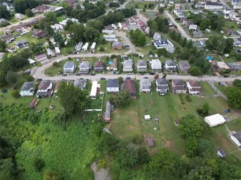 View/Area - 221-227 Spring St, Harwick, PA 15049 photo 4 of 5
