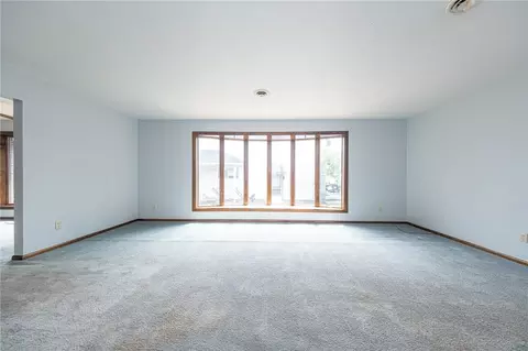 Living - 221-227 Spring St, Harwick, PA 15049 photo 1 of 5