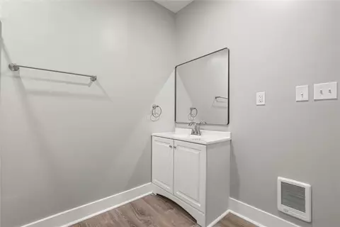 Bath - 309 Beech St, Vandergrift, PA 15690 photo 6 of 7