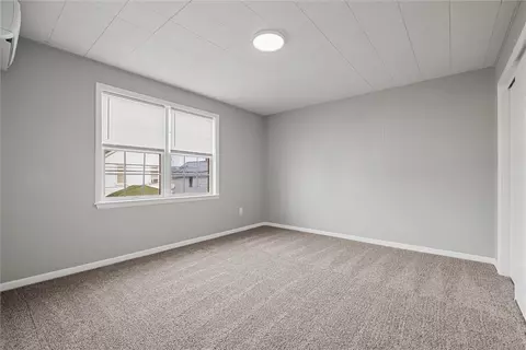 Bedroom - 309 Beech St, Vandergrift, PA 15690 photo 3 of 5