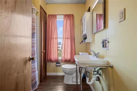 Bath - 325 Walnut St, Vandergrift, PA 15690 photo 1 of 1