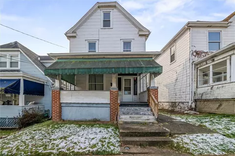 Exterior - 325 Walnut St, Vandergrift, PA 15690 photo 2 of 9