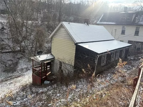 325 15th St, Donora, PA 15033