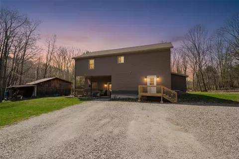 1478 Sinktown Rd, Home, PA 15747