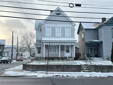 912 Penn Ave, New Brighton, PA 15066