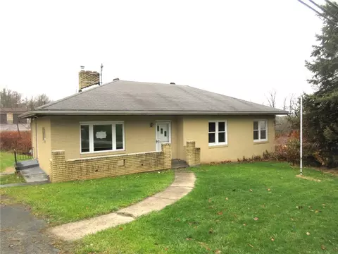 1684 E Maiden St, Washington, PA 15301