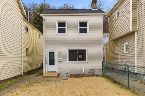 715 Saline St, Pittsburgh, PA 15207