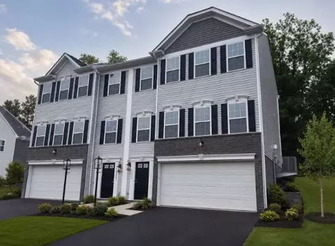 1245 Bedford Rd #2083A, Irwin, PA 15642