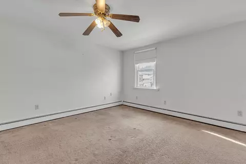 Bedroom - 211 8th St, Monaca, PA 15061 photo 3 of 5