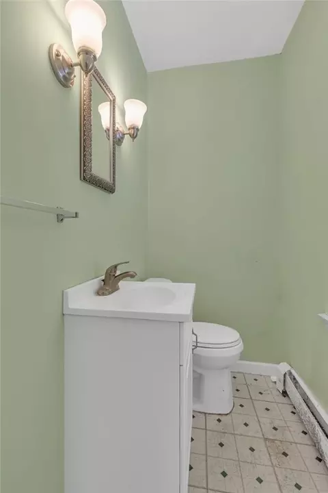 Bath - 211 8th St, Monaca, PA 15061 photo 1 of 2