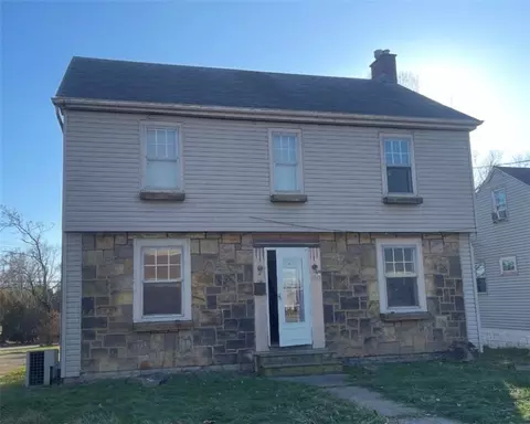 1741 Roemer Blvd, Farrell, PA 16121