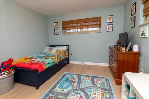 1005 Paintertown, Irwin, PA 15642 photo 16