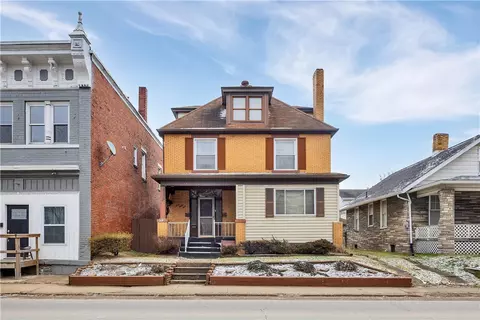 733 N Warren Ave, Apollo, PA 15613