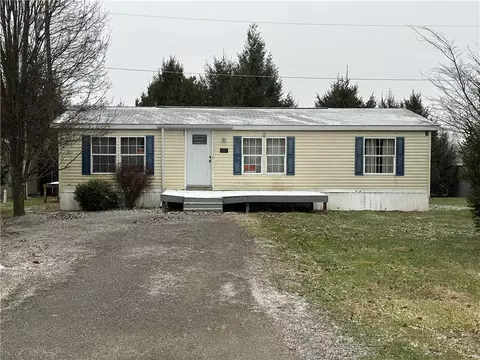 101 Haylees Ln, Butler, PA 16002